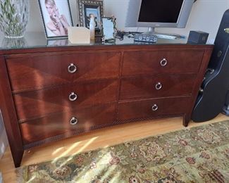 Ethan Allen Avenue Collection 6 Drawer Dresser