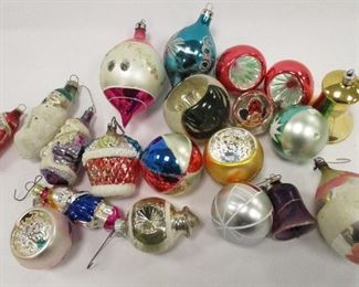 VINTAGE BLOWN GLASS CHRISTMAS ORNAMENTS