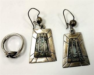 PAIR OF MEXICO STERLING EARRINGS AND SIZE 4 AVERY STERLING HEART RING