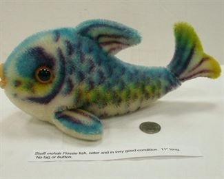 VINTAGE STEIFF MOHAIR FLOSSY GERMAN FISH. NO TAG. 11" LONG. VERY CLEAN CONDITION 
