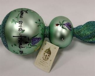 PATRICIA BREEN LARGE JASMINKA' S GARDEN FINIAL OR TREE TOPPER . #9792. 12.5" TALL. IN ENAMEL AROUND THE BODY - 'COME GOOD FRIEND AND SEE THE WONDERS OF MY GARDEN. HAS TAG AND BOX ESTIMATE $90-150 