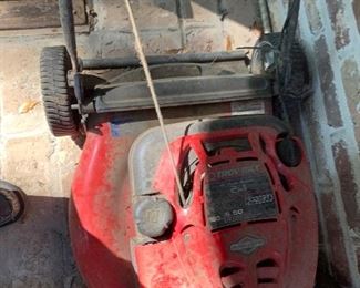 Lawnmower Troy built 650 Z start with Briggs and Stratton motor 