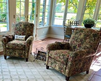 Here are two chairs by Smith Brothers out of Berne, Indiana.  Excellent Condition..