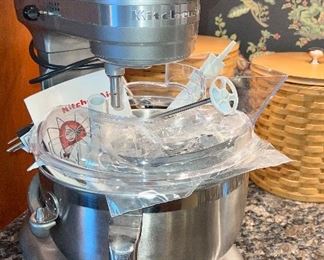 Kitchen Aid Heavy Duty Mixer.  Much coveted!