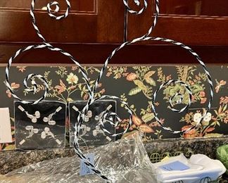 These are MacKenzie-Child Swirl Picks - not sure what you use them for, but anything MacKenzie-Child is sought after