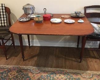 Very Fine 19th Century Drop Leaf Table , Kerman Rug