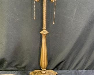 Vintage Footed 2-Light Table Lamp