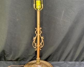 Grahn Wide Base Pillar Style Lamp Base