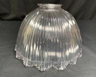 VTG Clear glass ribbed & ruffled lamp shade
