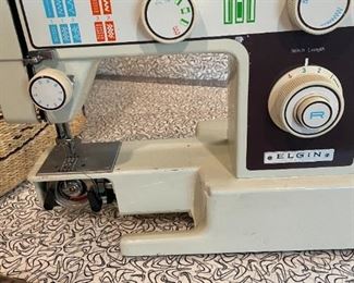 Elgin Sewing Machine no cord case or accessories 