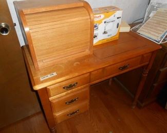 Sewing Machine Cabinet