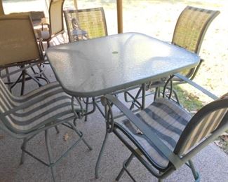 Patio Table & 4 Chairs