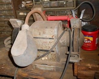 Bench Grinder (Needs Work)
