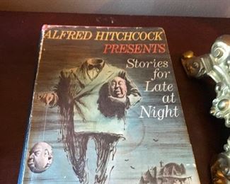 Items Located In The Entry Way