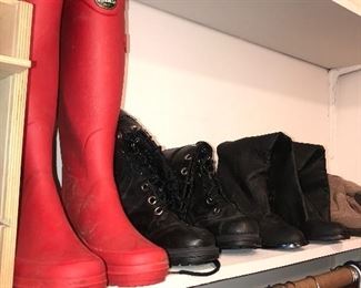 Items Located In 1st Bedroom On the 2nd Floor