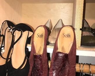 Items Located In 1st Bedroom On the 2nd Floor