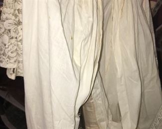 Items Located In The Living Room On the 2nd Floor