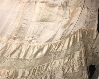 Items Located In The Living Room On the 2nd Floor