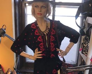 Items Located In The Living Room On the 2nd Floor