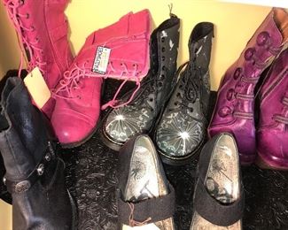 Items Located In The Living Room On the 2nd Floor