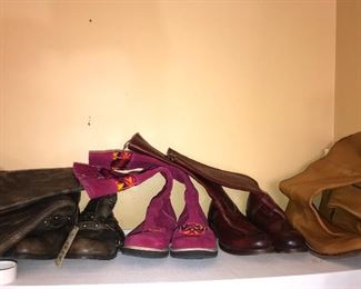 Items Located In The Living Room On the 2nd Floor