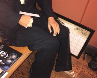 Items Located In The Living Room On the 2nd Floor