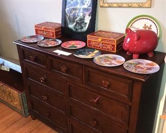 Items Located In the 1st - 3rd Floor Bedroom