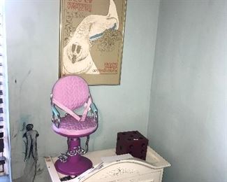 Items Located In the 1st - 3rd Floor Bedroom