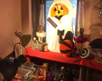 Preview Photo ~ Items Located In The 1st Floor Bedroom