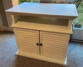 2 Door Occasional table
