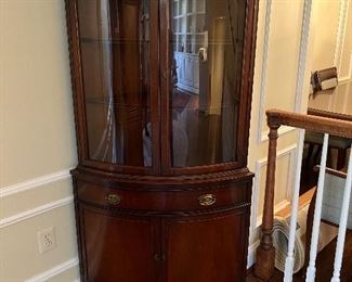 Bassett 4 Door / 2 Drawer corner display cabinet