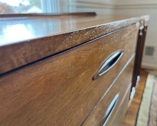 Broyhill Sculptra Walnut MCM 3 drawer / 2 door credenza / 62"W x 17"D x 31-1/2"H w ridge