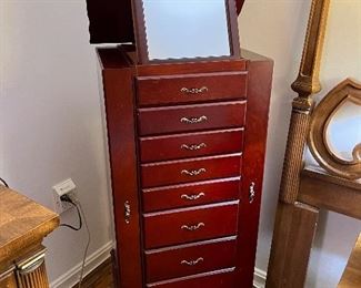 2 Door / 8 Drawer jewelry dresser