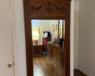 Decorative wall mirror