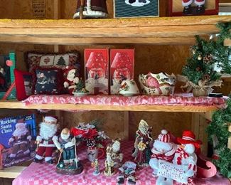 More Christmas decor 