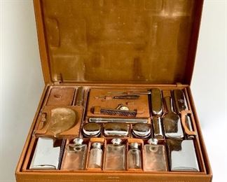 138 CARTIER VANITY SET