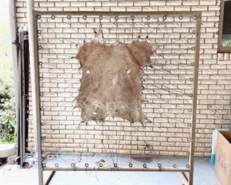 Hide Stretching Stand