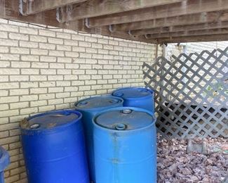 4 closed head barrels