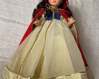 Vintage Madame Alexander Snow White 14 Doll