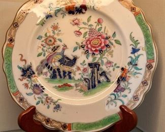 Gorgeous 19th century Chamberlain plate with no cracks, crazing or chips. Excellent condition.