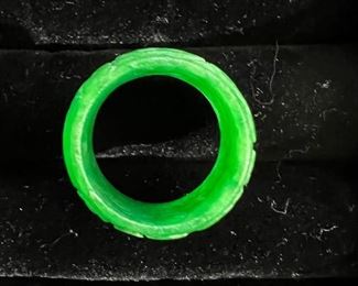 bright green genuine jade ring