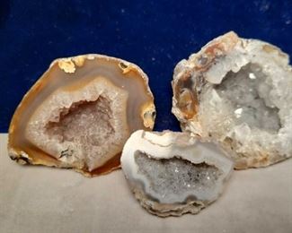 3 Agate Geodes