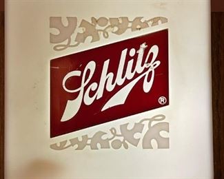 1960's SCHLITZ Beer Lighted Barrel Clock with Bubbler Motion