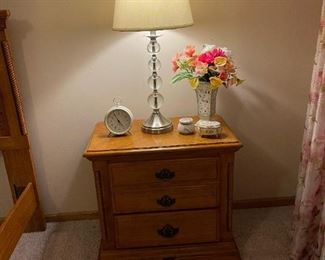 4 Piece Wood Bedroom Set