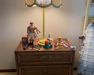 3-Drawer Nightstand w/Table Lamp & Toys