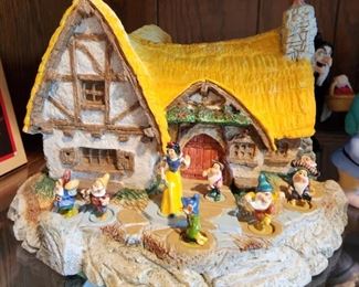 Goebel Germany Snow White and The Seven Dwarfs Cottage 