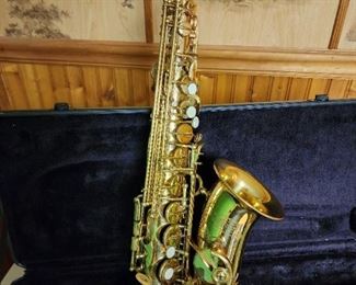 Saxophone 