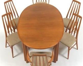 Eva Dining Chairs by Niels Koefoed for Hornslet Mbelfabrik and Skovby Table