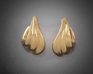 A Pair of 14k Gold Scroll Earrings 