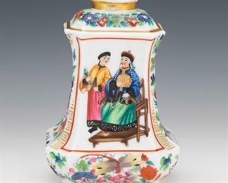 English Antique Chinoiserie Porcelain Baluster Tea Caddy, ca. 19th Century 